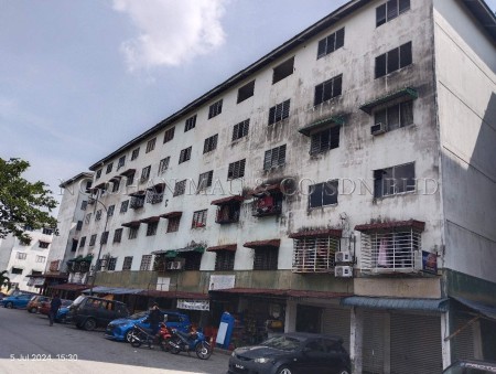 Apartment For Auction at Kenanga Apartment