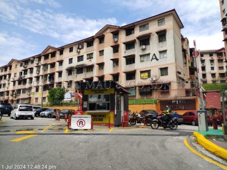 Apartment For Auction at Apartment Lestari