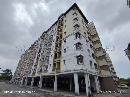 Apartment For Auction at Pangsapuri Villamas