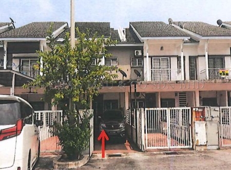 Terrace House For Auction at The Lake Residence