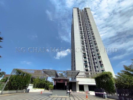 Condo For Auction at GenKL