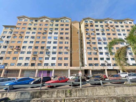 Apartment For Auction at Cemara Apartment