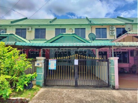 Terrace House For Auction at Taman Sri Rimba Apartment