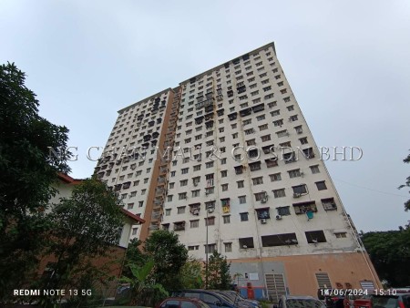 Apartment For Auction at Pangsapuri Seri Mutiara