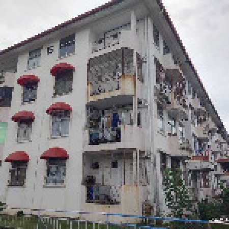 Apartment For Auction at Melinsung Summer Bay Resort Apartment