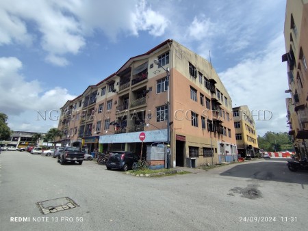 Apartment For Auction at Rawang Idaman Apartment