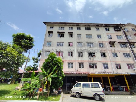 Apartment For Auction at Pangsapuri Utarid Subang