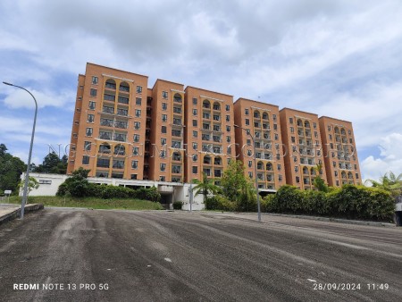 Apartment For Auction at Arabian Bay Resort