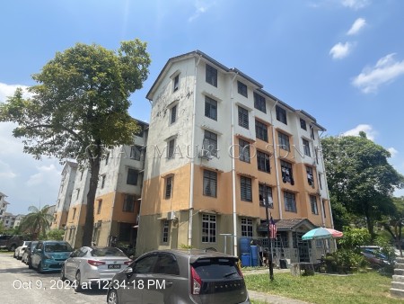 Flat For Auction at Taman Sri Sentosa