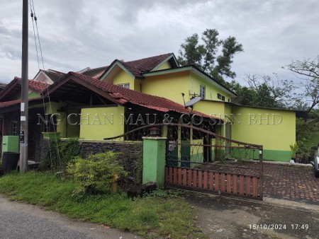 Terrace House For Auction at Antara Gapi