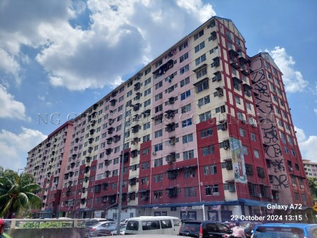 Apartment For Auction at Desa Mentari