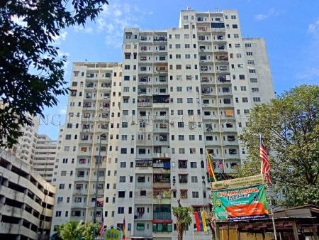 Apartment For Auction at Pangsapuri Permai