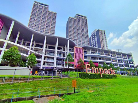 Shop For Auction at Emporis