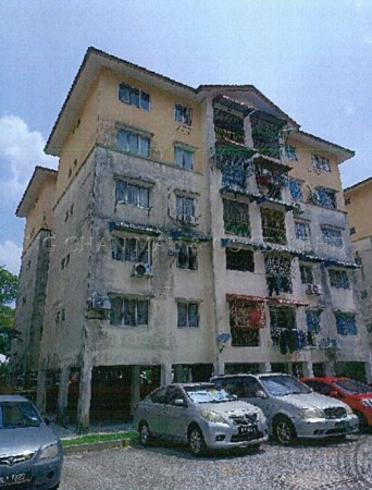 Apartment For Auction at Gugusan Mawar