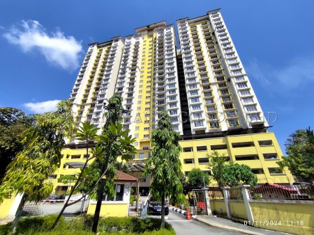 Condo For Auction at Casa Prima