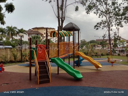 Apartment for Auction