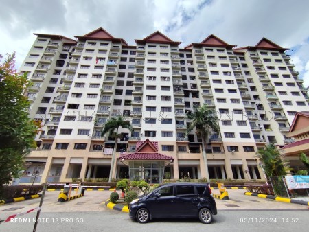 Apartment For Auction at Kristal Villa