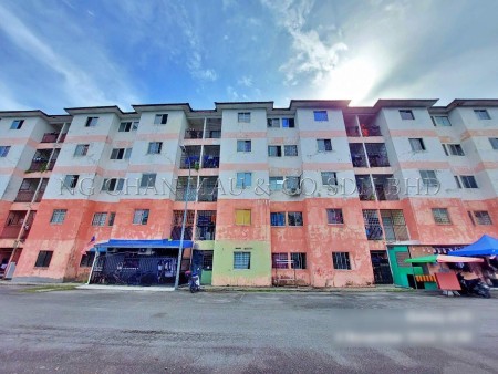 Apartment For Auction at Taman Sri Nelayan Flat