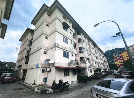 Apartment For Auction at Pangsapuri Laksamana