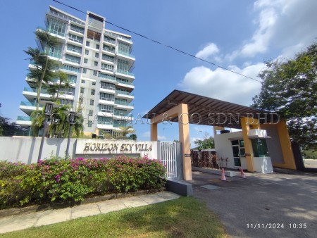 Condo For Auction at Horizon Sky Villa