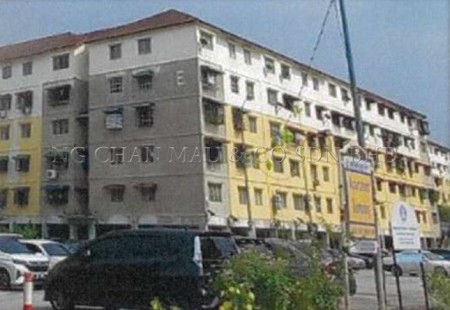 Flat For Auction at Kemuning Apartment