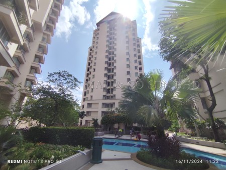 Condo For Auction at Riana Green