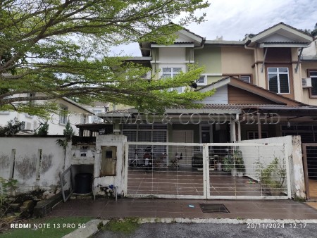 Terrace House For Auction at Serenia Gardens