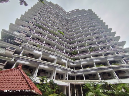 Condo For Auction at Armanee Terrace