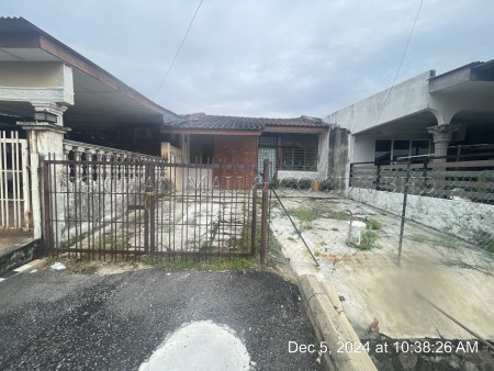 Terrace House For Auction at Taman Paroi Jaya