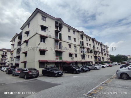 Apartment For Auction at Taman Mawar