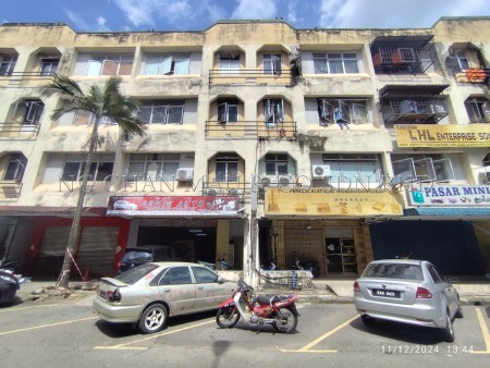 Office For Auction at Taman Putra Kajang