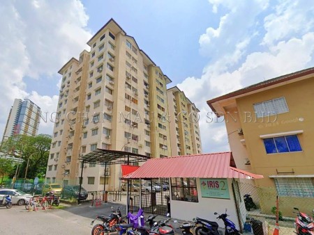 Apartment For Auction at Iris Apartment