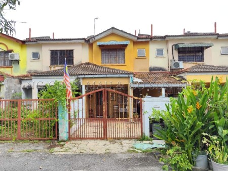 Terrace House For Auction at Green Valley Park (Pinggiran Lembah Hijau)