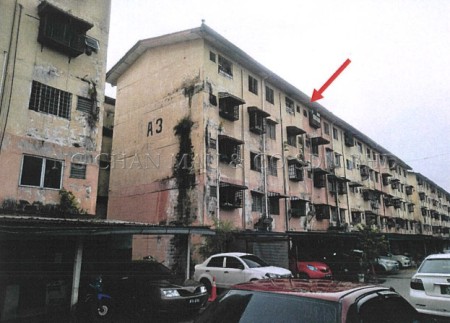 Apartment For Auction at Flat Puchong Permai