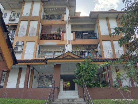 Condo For Auction at Villaria