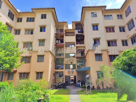 Apartment For Auction at Maplewood Court Apartment