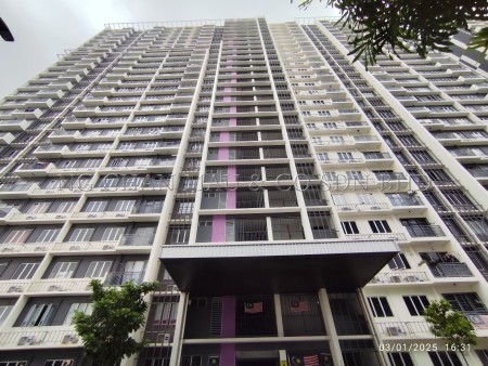 Apartment For Auction at Residensi Adelia