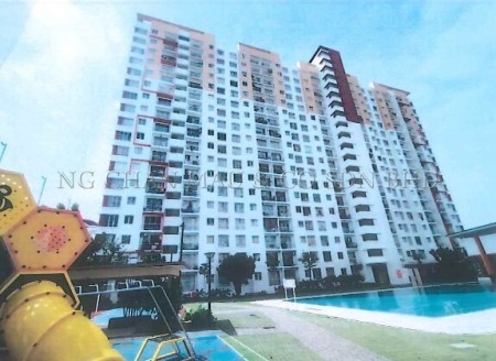 Apartment For Auction at D'Cassia Apartment