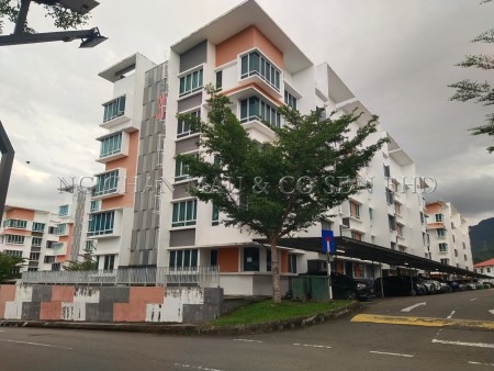 Apartment For Auction at University Utama Condominium