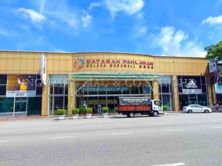 Retail Space For Auction at Dataran Pahlawan Melaka Megamall