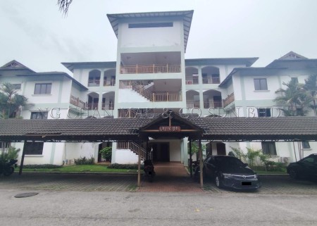 Condo For Auction at Cyber Heights Villa