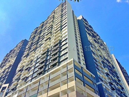 Apartment For Auction at Seri Topaz Apartment