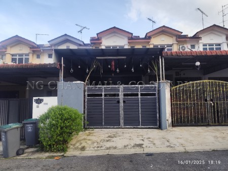 Terrace House For Auction at Taman Bestari Indah