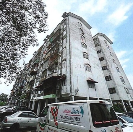 Apartment For Auction at Klang Villa Apartment