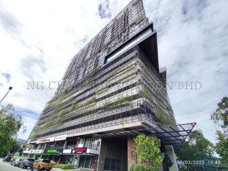 Apartment For Auction at FleXus Signature Suite