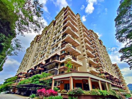 Condo For Auction at Armanee Condominium