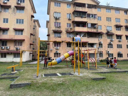 Apartment for Auction