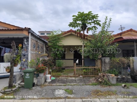 Terrace House For Auction at Taman Klebang Putra