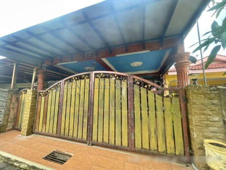 Terrace House For Auction at Taman Desa Indah