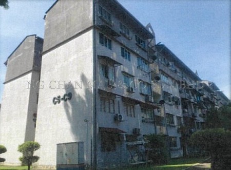 Apartment For Auction at Putra Permai Type C